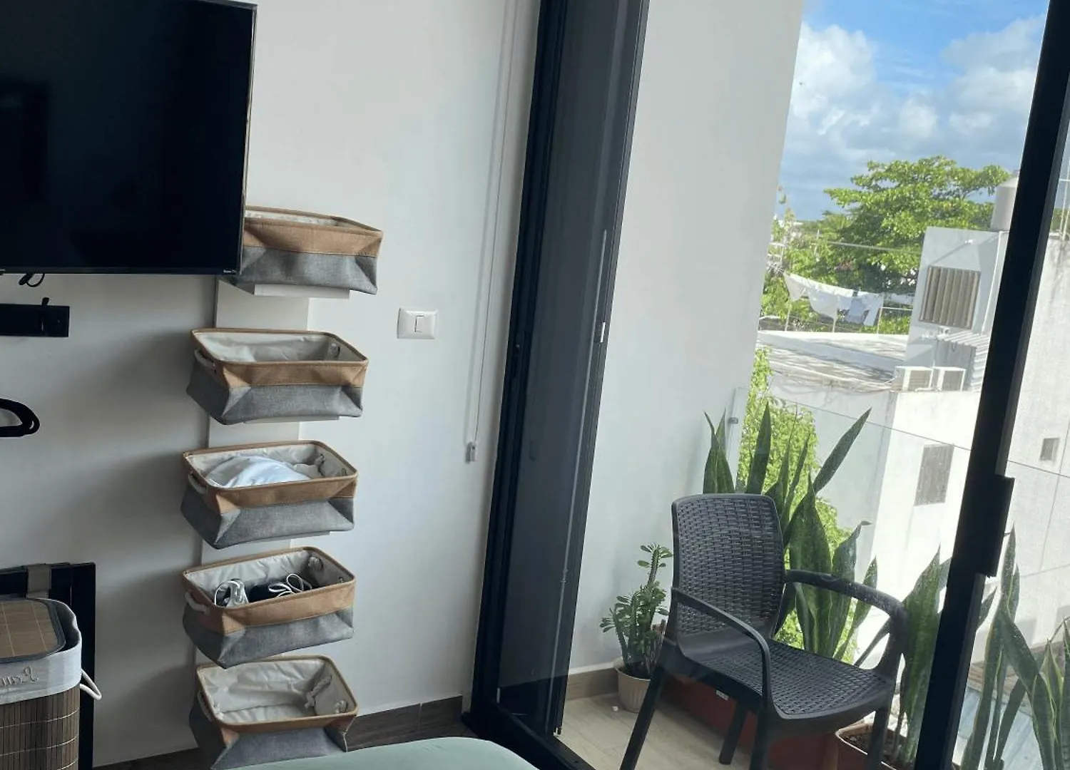 Precious Studio W/ Working Station Playa del Carmen Mexico